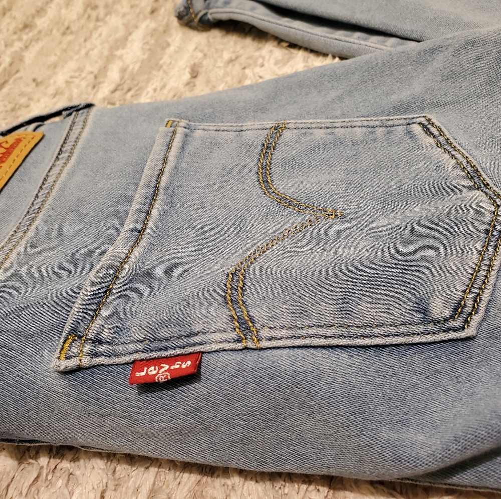 Levis 720 high rise super skinny-light wash